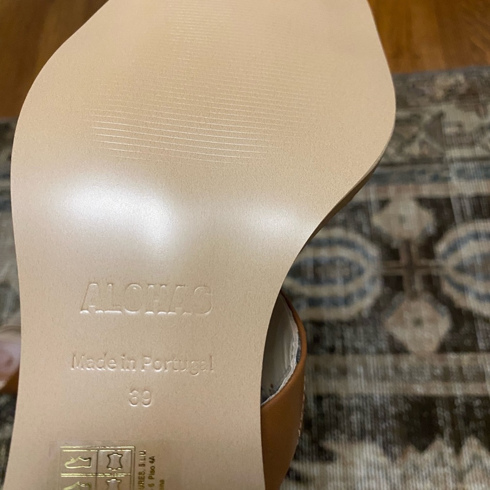 ALOHAS Brown Mules - Picture 3 of 5